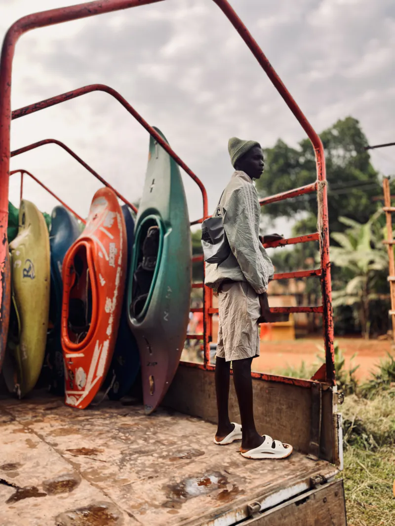 Kayak safety training demonstration - White Nile kayaking community